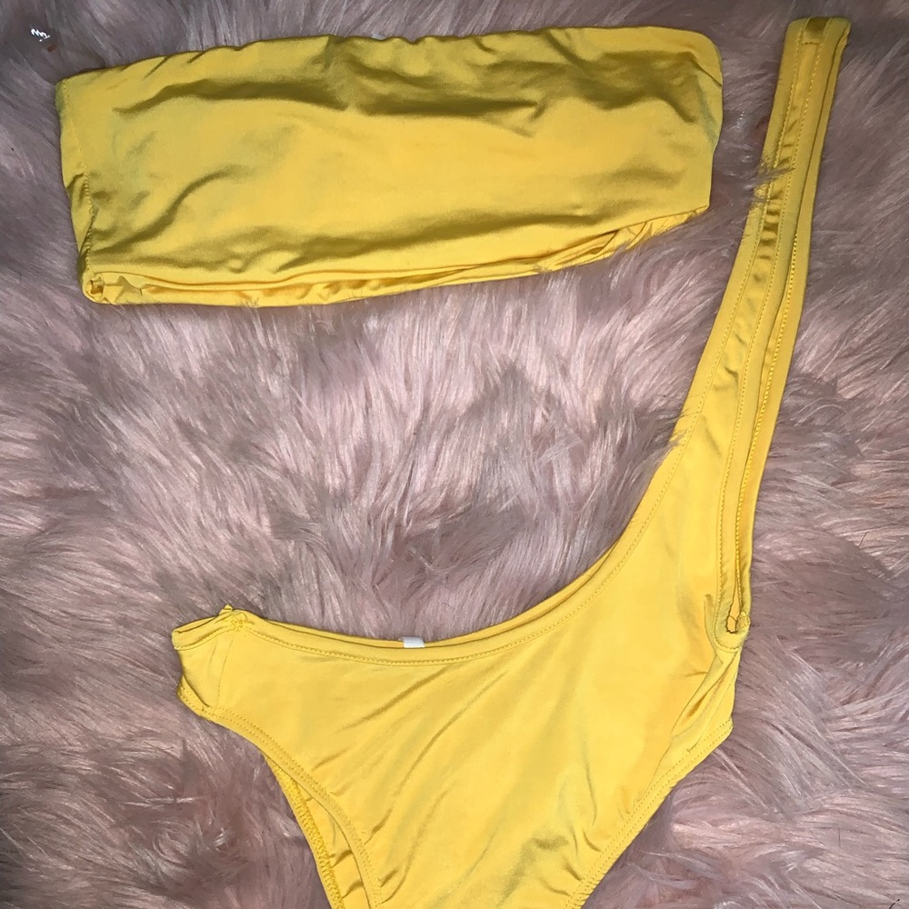 Diva boutique two piece swim